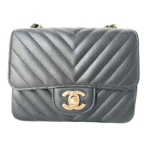 chanel mini 18b